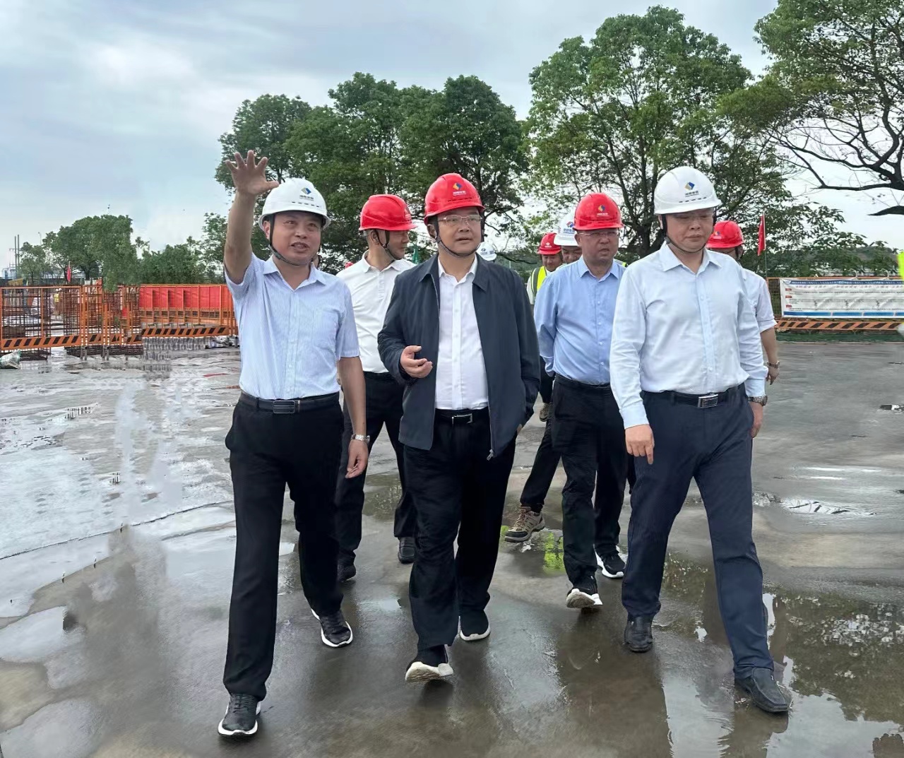 省國資委帶隊督導檢查湖南發(fā)展株洲航電分公司安全生產工作